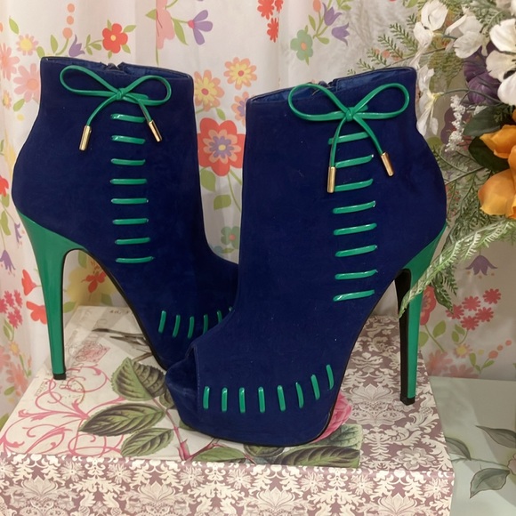 Liliana Faux Suede Stillettos Booties Size 7.5 Navy and Green 6” Heels - Picture 9 of 11